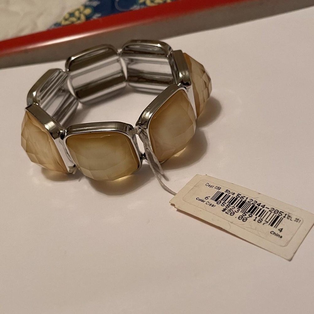 NWT Silver Tone / Yellow Plastic Stretchy Bracelet
